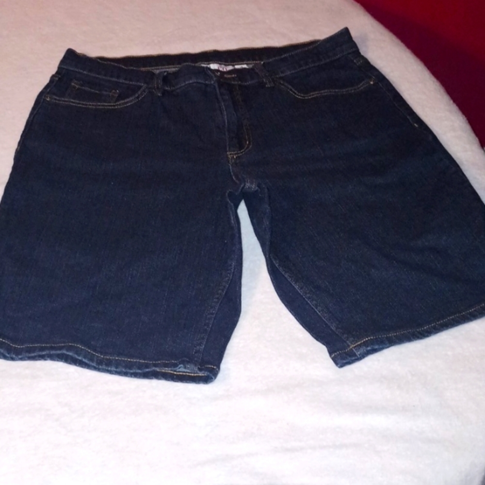Women's d&co. 5 Pocket Longer Shorts